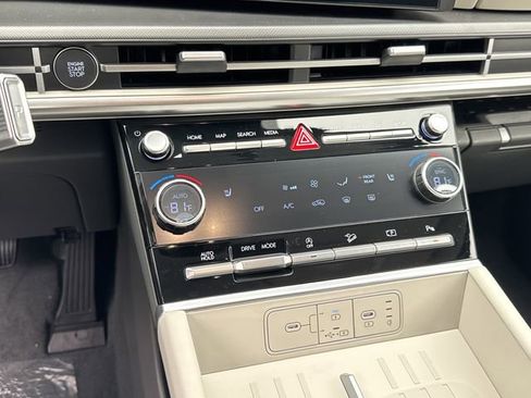 New 2026 Hyundai Santa Fe SEL FWD image 32
