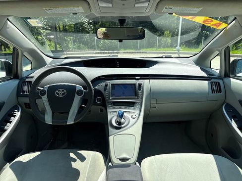 Used 2010 Toyota Prius Five FWD image 16