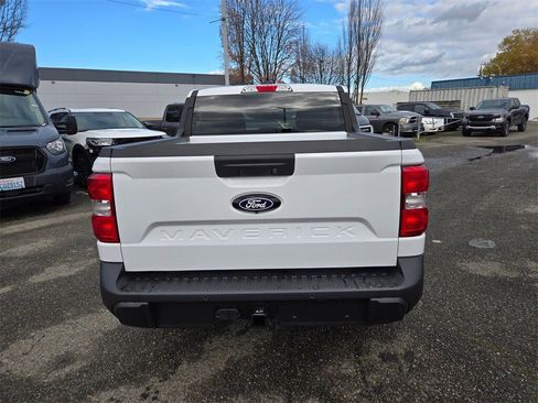 New 2025 Ford Maverick XLT w/ Equipment Group 301A image 6