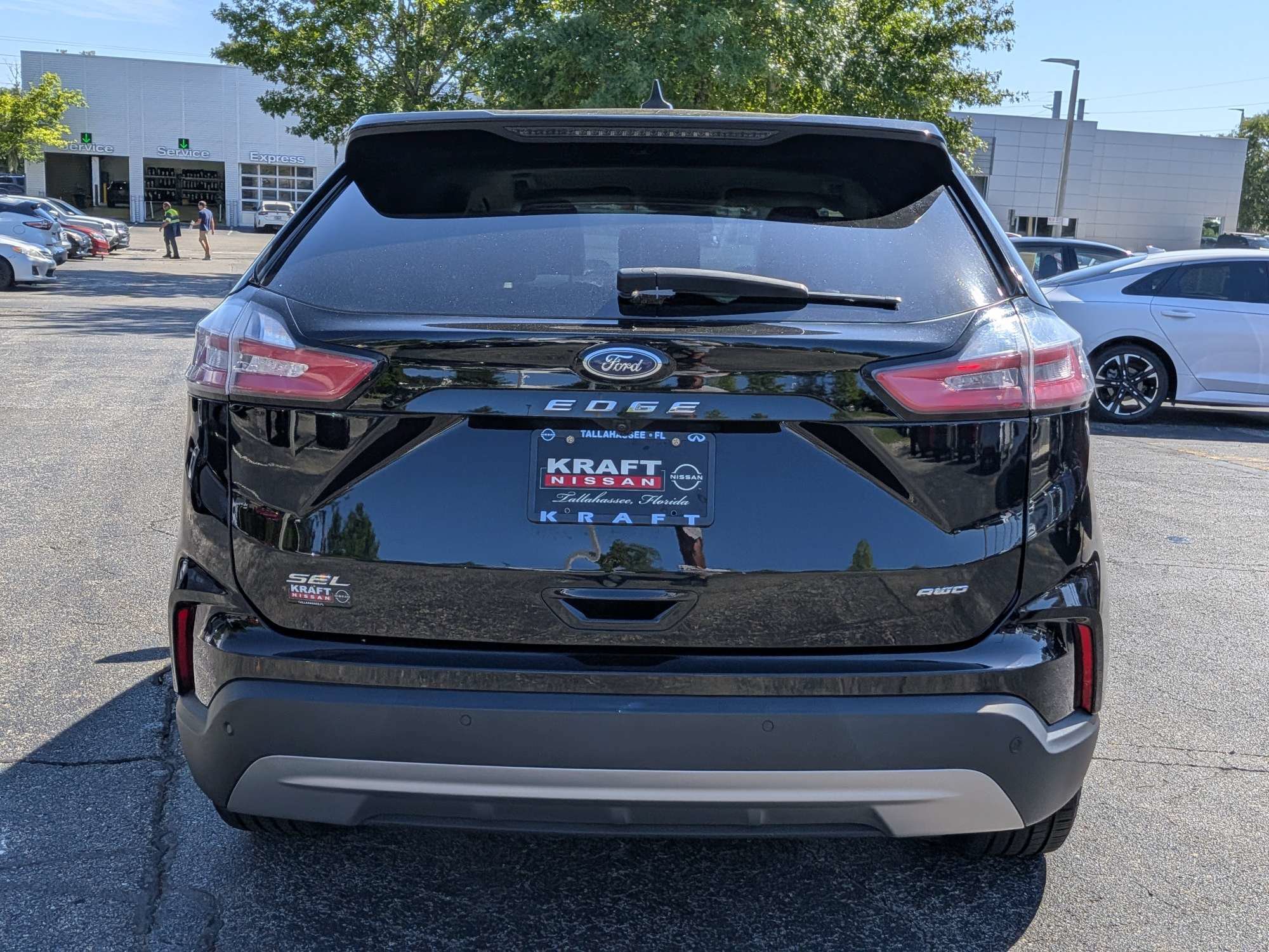 Used 2024 Ford Edge SEL AWD/4WD image 5