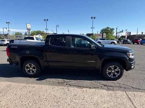 Used 2020 Chevrolet Colorado Z71 AWD/4WD image 6