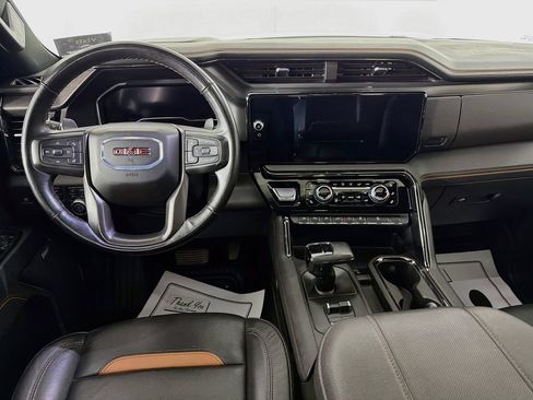 Used 2024 GMC Sierra 1500 AT4 w/ Technology Package AWD/4WD image 23