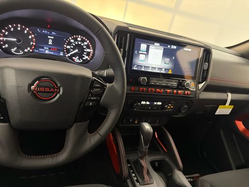 New 2026 Nissan Frontier PRO-4X w/ Pro-4x Convenience Package AWD/4WD image 18