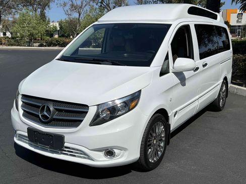 Used 2020 Mercedes-Benz Metris Passenger image 60