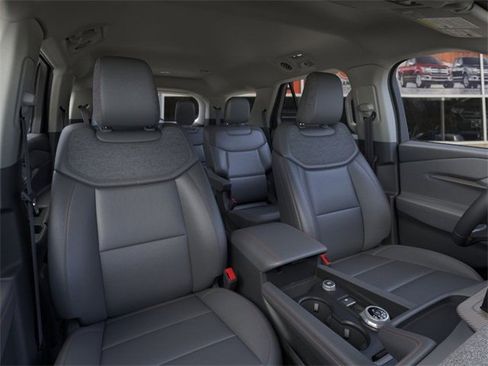 New 2025 Ford Explorer Active w/ Active Comfort Package image 10