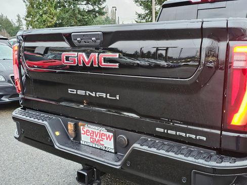 New 2026 GMC Sierra 2500 Denali w/ Denali Reserve Package image 12