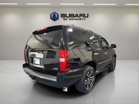 Used 2011 Chevrolet Tahoe LTZ AWD/4WD image 5