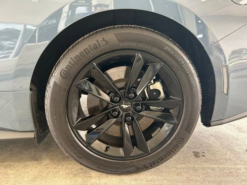 Used 2025 Ford Mustang GT RWD image 15