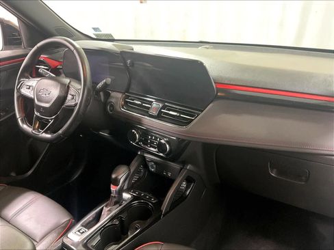 Used 2024 Chevrolet TrailBlazer RS w/ Driver Confidence Package image 14