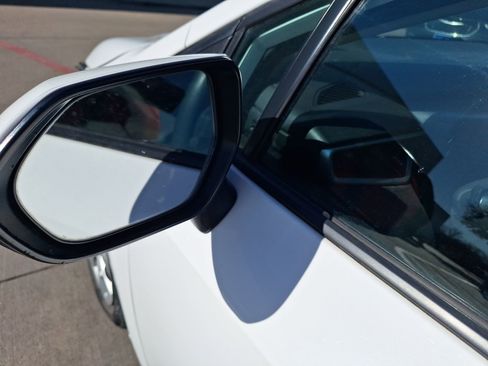 Used 2021 Toyota Corolla LE image 14