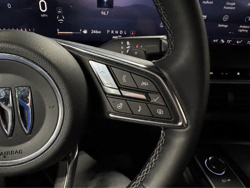 Certified 2025 Buick Enclave Preferred image 18