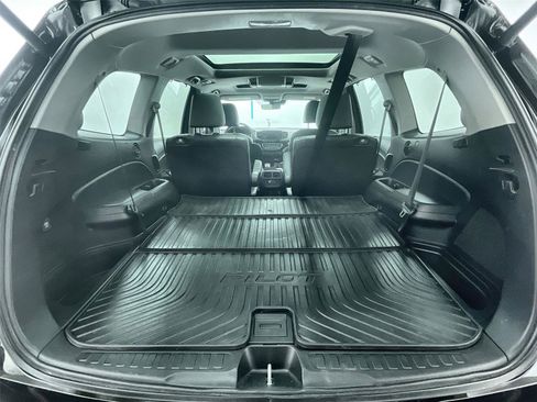 Used 2022 Honda Pilot Elite image 32
