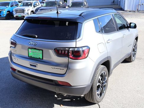 Used 2022 Jeep Compass Limited AWD/4WD image 5
