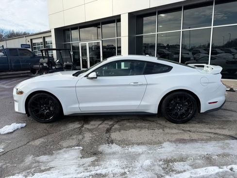 Used 2019 Ford Mustang Premium w/ Ecoboost Performance Package image 4