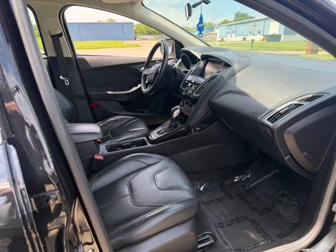 Used 2015 Ford Focus Titanium FWD image 13