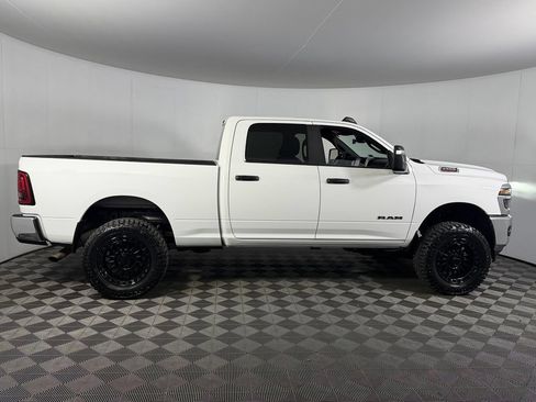 Certified 2025 RAM 2500 Big Horn AWD/4WD image 6