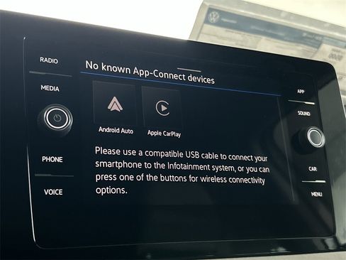 New 2026 Volkswagen Taos SE image 24