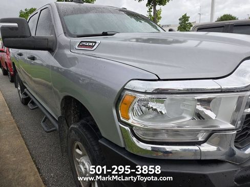 Used 2024 RAM 2500 Tradesman w/ Chrome Appearance Group AWD/4WD image 4