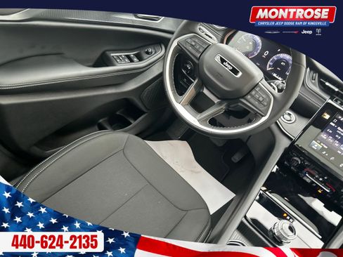 New 2025 Jeep Grand Cherokee image 24