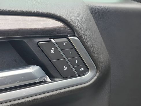 New 2026 Chevrolet Silverado 1500 LTZ w/ LTZ Premium Package AWD/4WD image 19