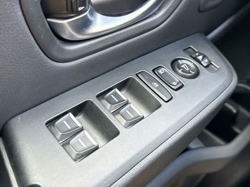 Used 2025 Honda Pilot EX-L image 21