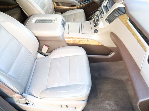 Used 2016 GMC Yukon XL Denali w/ Open Road Package image 57