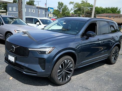 New 2026 Volvo XC90 T8 Ultra w/ Protection Package AWD/4WD image 6