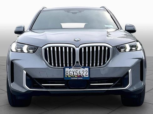 Used 2026 BMW X5 xDrive40i w/ Executive Package AWD/4WD image 3