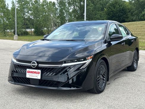 New 2026 Nissan Sentra SV FWD image 2