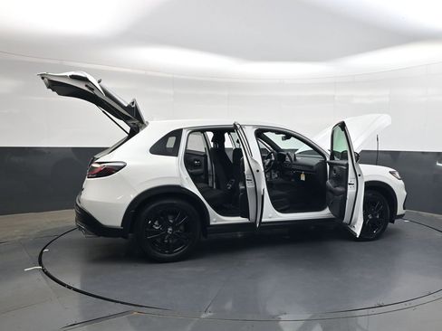 New 2026 Honda HR-V Sport image 33