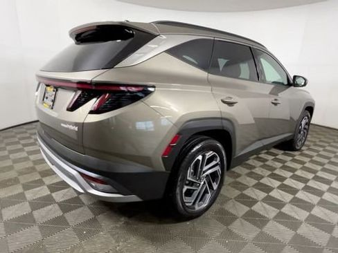 Used 2025 Hyundai Tucson Limited AWD/4WD image 4