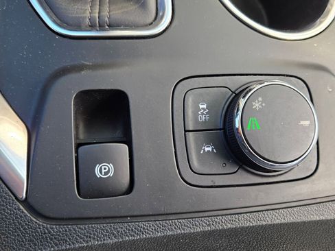 Used 2020 Chevrolet Traverse Premier w/ LPO, Floor Liner Package image 29