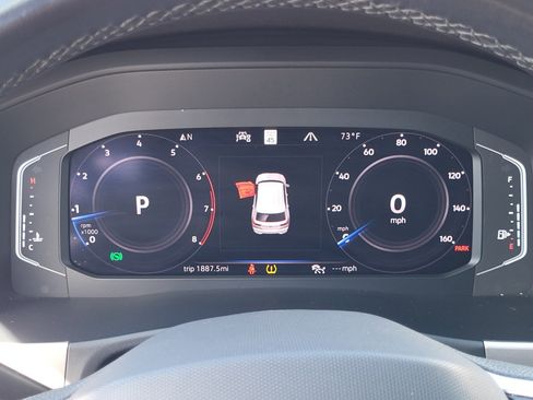 Used 2020 Volkswagen Atlas Cross Sport SEL image 28