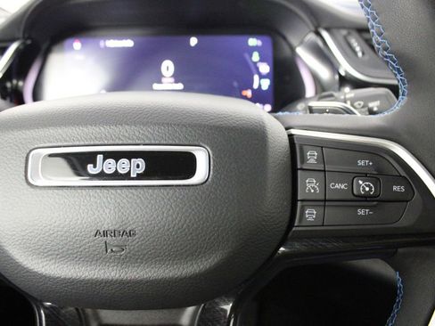 Used 2022 Jeep Grand Cherokee Trailhawk w/ Advanced Protech Group II image 28