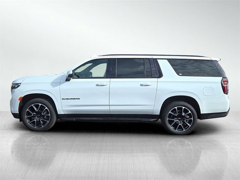 Used 2024 Chevrolet Suburban RST w/ Luxury Package image 7