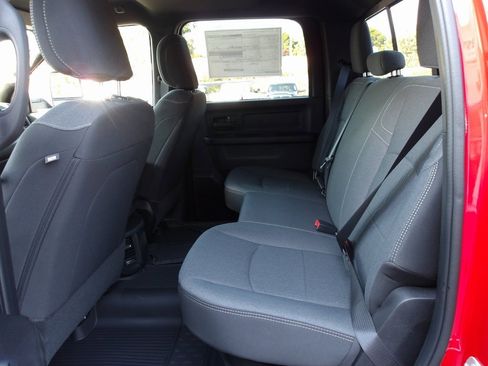 New 2024 RAM 2500 Tradesman w/ Chrome Appearance Group image 10