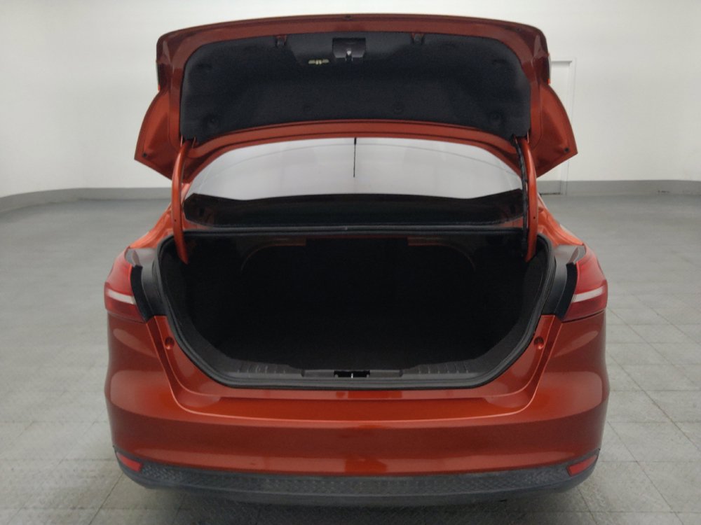 Used 2018 Ford Focus SE FWD image 29