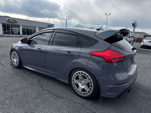 Used 2017 Ford Focus RS image 3