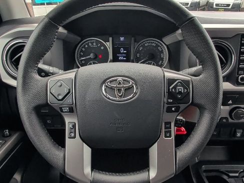 Used 2022 Toyota Tacoma SR5 image 19