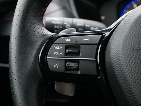 Certified 2025 Acura ADX A-Spec image 28