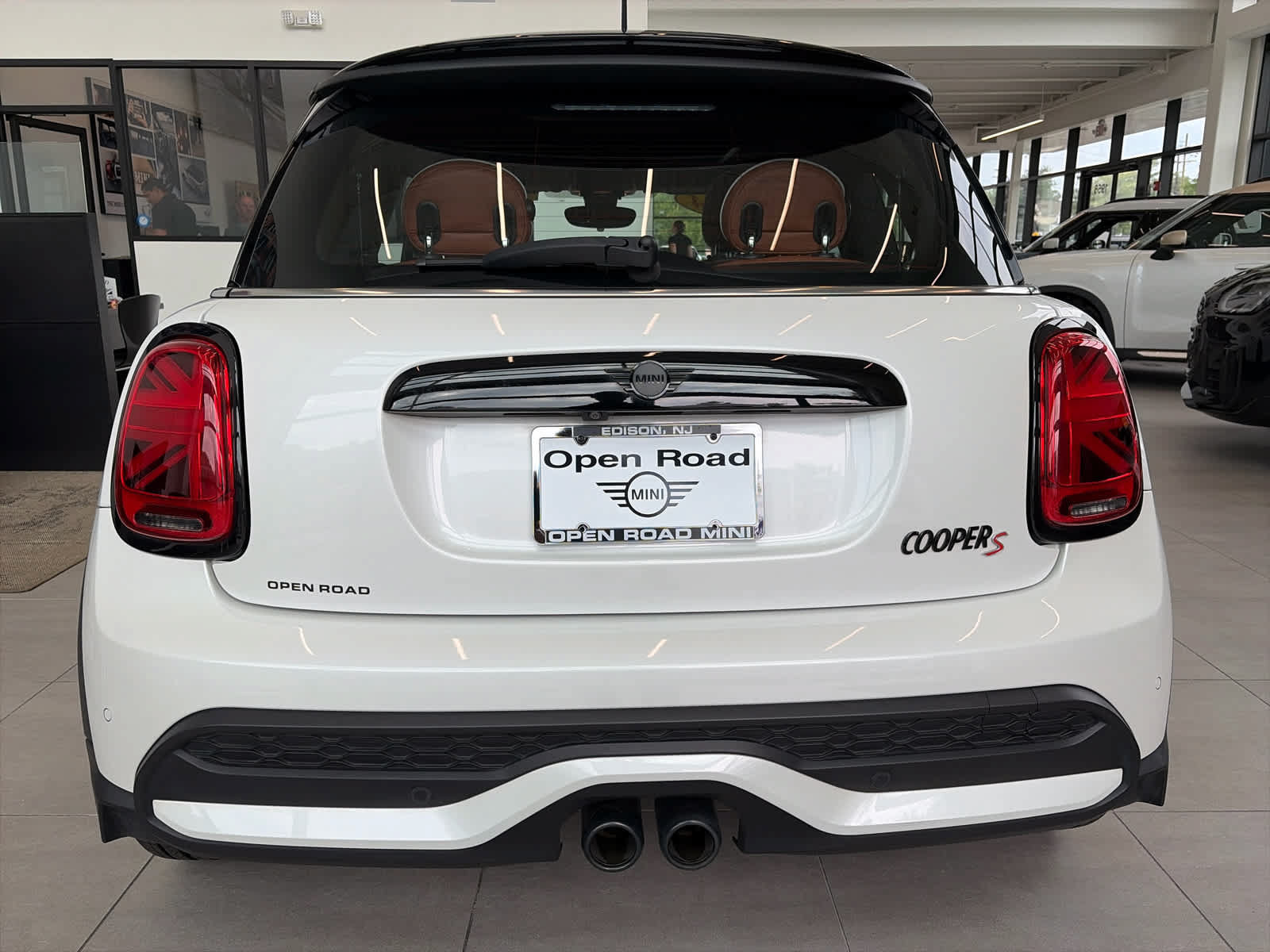 Used 2024 MINI Cooper S FWD image 8