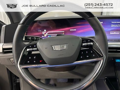 New 2026 Cadillac Escalade IQL Luxury image 28
