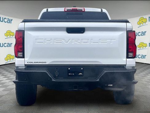 Used 2024 Chevrolet Colorado Z71 w/ Z71 Convenience Package 2 image 5