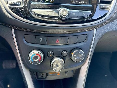 Certified 2019 Chevrolet Trax LS FWD image 11