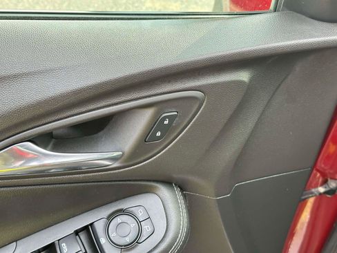 Used 2022 Buick Encore GX Select image 16