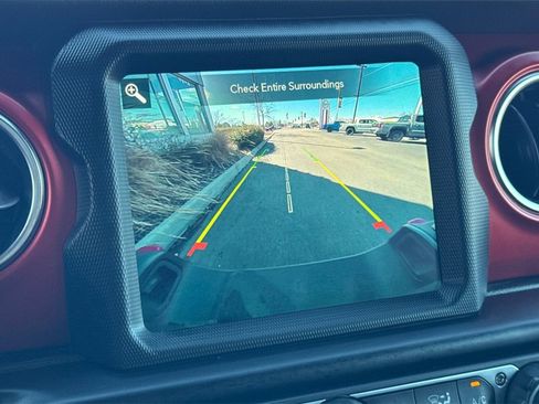 Used 2022 Jeep Gladiator Rubicon w/ LED Lighting Group image 20