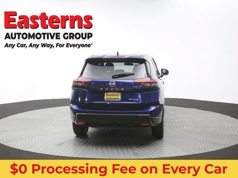 Used 2024 Nissan Rogue SV AWD/4WD image 36