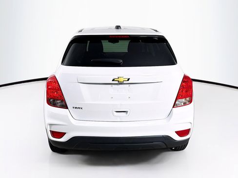 Used 2020 Chevrolet Trax LS w/ Tint and Cruise Package FWD image 29