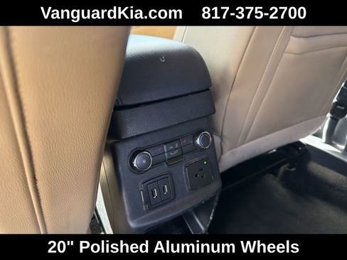 Used 2017 Ford Explorer Limited w/ Equipment Group 301A FWD image 26