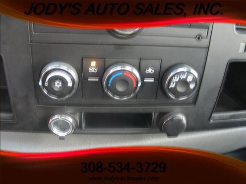 Used 2010 Chevrolet Silverado 2500 W/T image 12